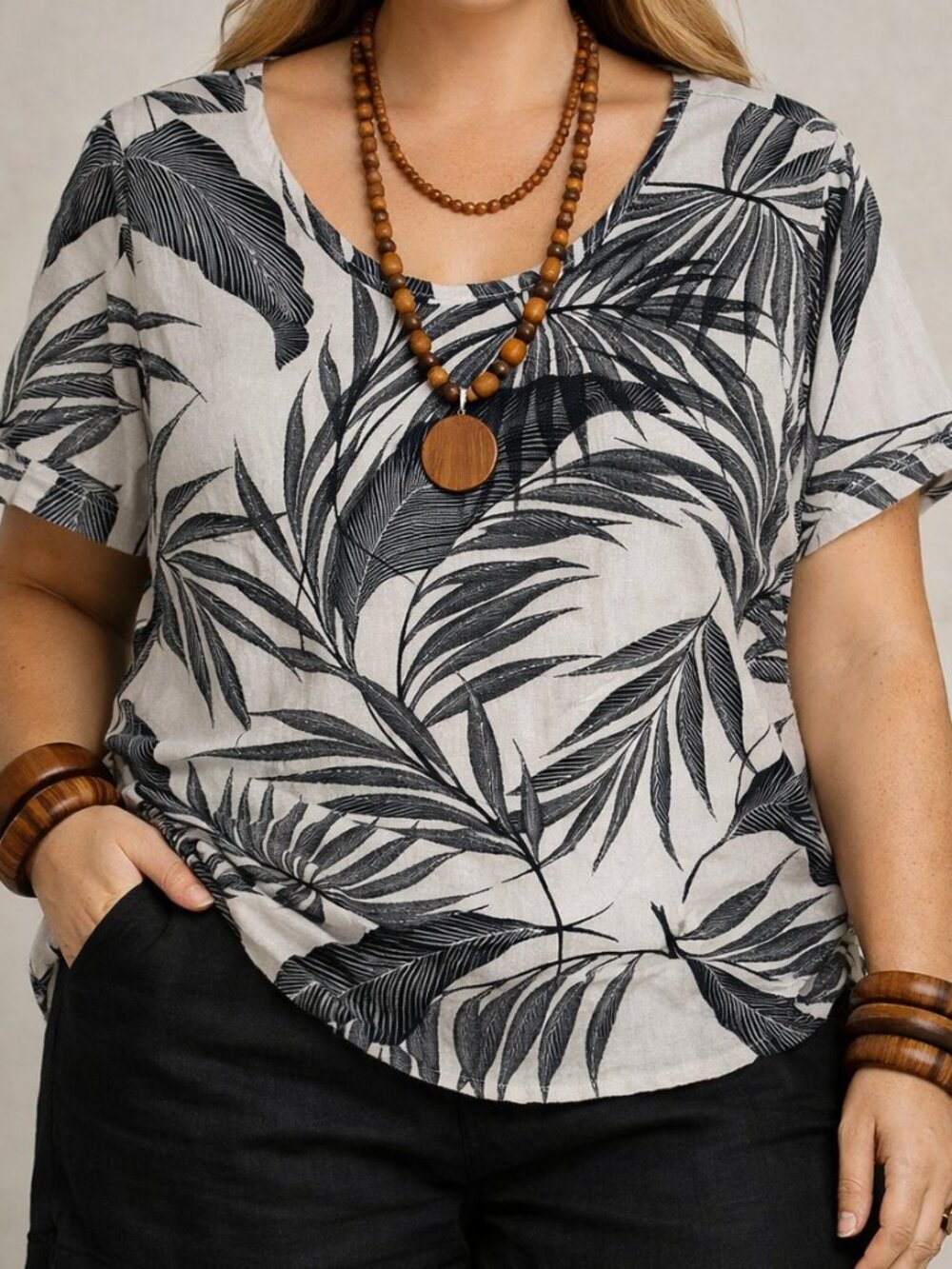 Tahari Black and White Short Sleeve Linen Blouse - 1X